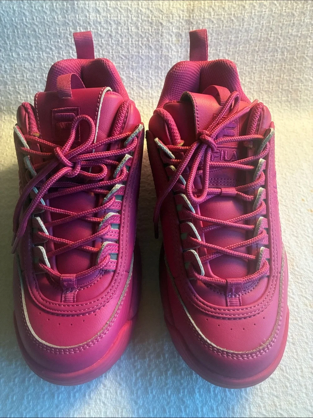 FILA WOMENS WEDGE PINK SNEAKER EMBROIDERED FILA LOGOS 8 CUSHION COMFORT